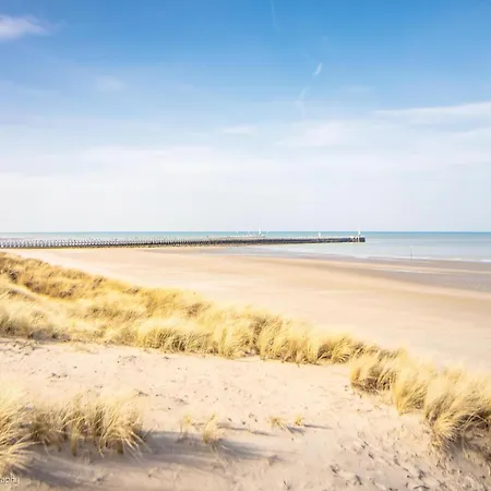 In Near The Beach, Cleaning Included Lägenhet Nieuwpoort