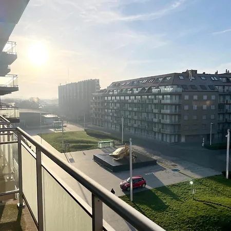 In Near The Beach, Cleaning Included Lägenhet Nieuwpoort